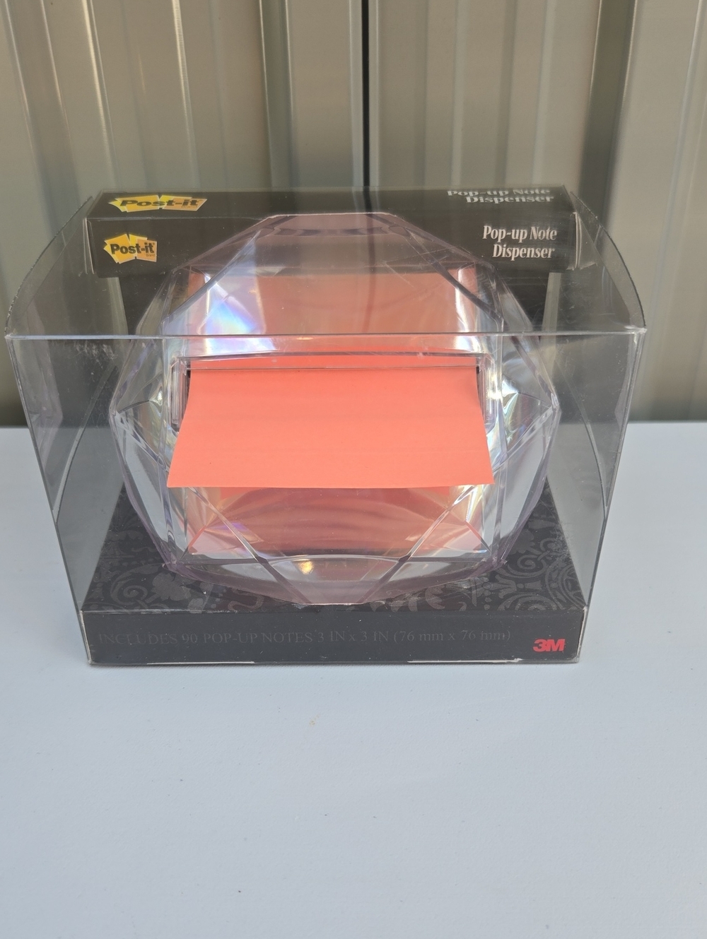 Pop-Up Note Dispenser with Coral Notes